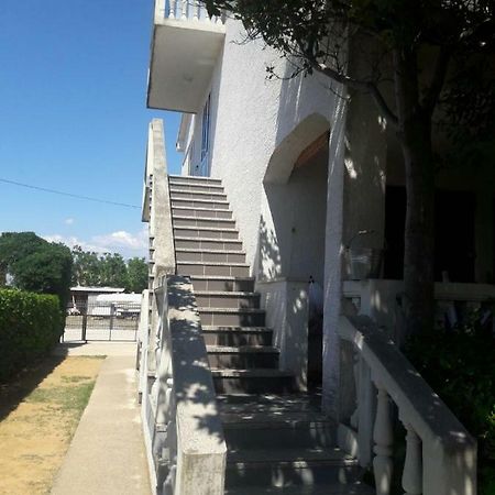 Apartment Zdenka ポヴリャナ エクステリア 写真