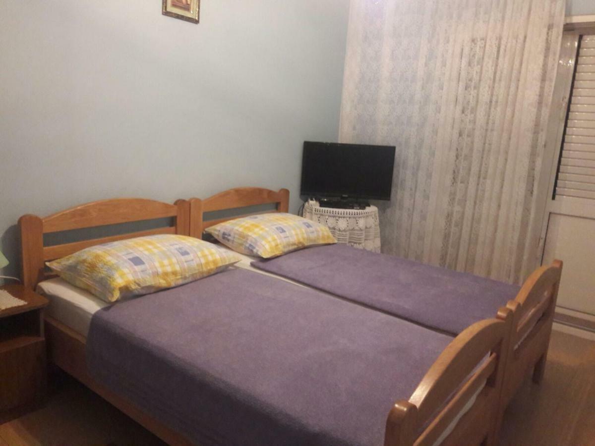 Apartment Zdenka ポヴリャナ エクステリア 写真